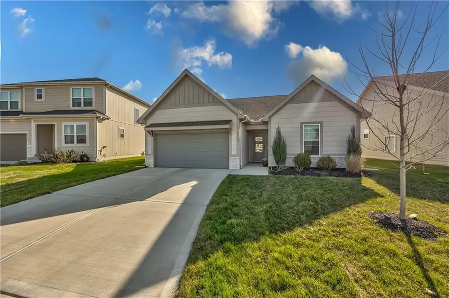 17733 Houston Street, Gardner, KS 66030 - #2