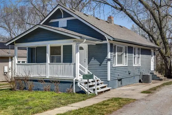 10126 Golf Avenue, Independence, MO 64053