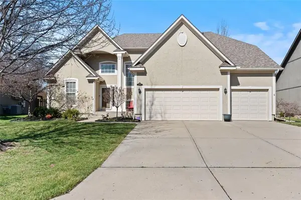 14770 S Glen Eyrie Street, Olathe, KS 66061