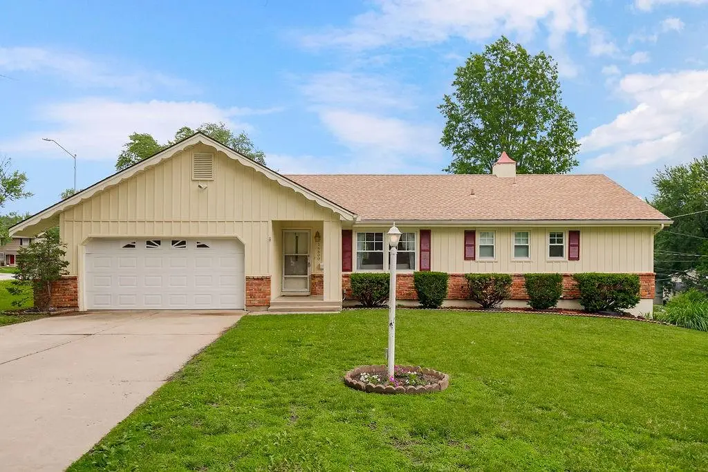 16600 E 31st Street S, Independence, MO 64055 - #1