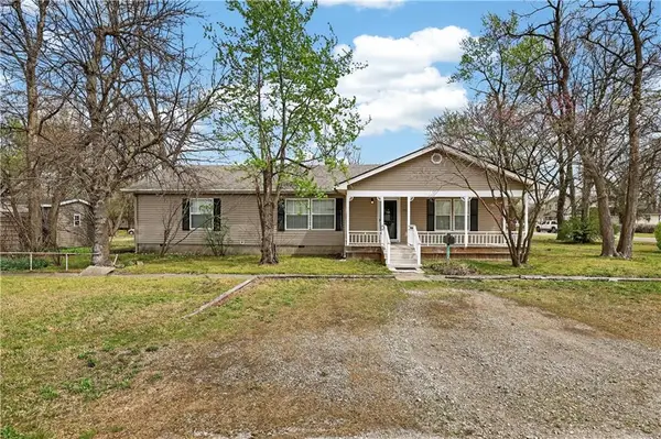 202 N Delaware Avenue, Columbus, KS 66725