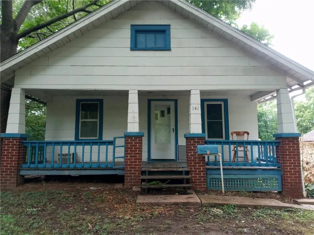 141 N Ditzler Avenue, Independence, MO 64053 - #1