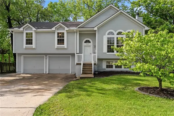 10007 E 70th Terrace, Raytown, MO 64133