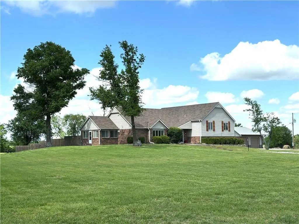 1358 26000 Road, Parsons, KS 67357 - #1
