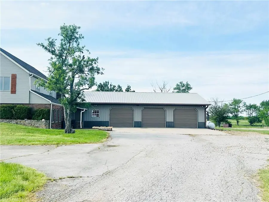 1358 26000 Road, Parsons, KS 67357 - #3