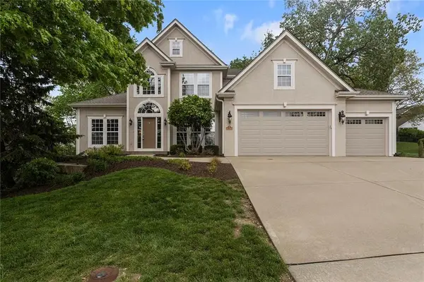 10200 Magnolia Lane, Parkville, MO 64152