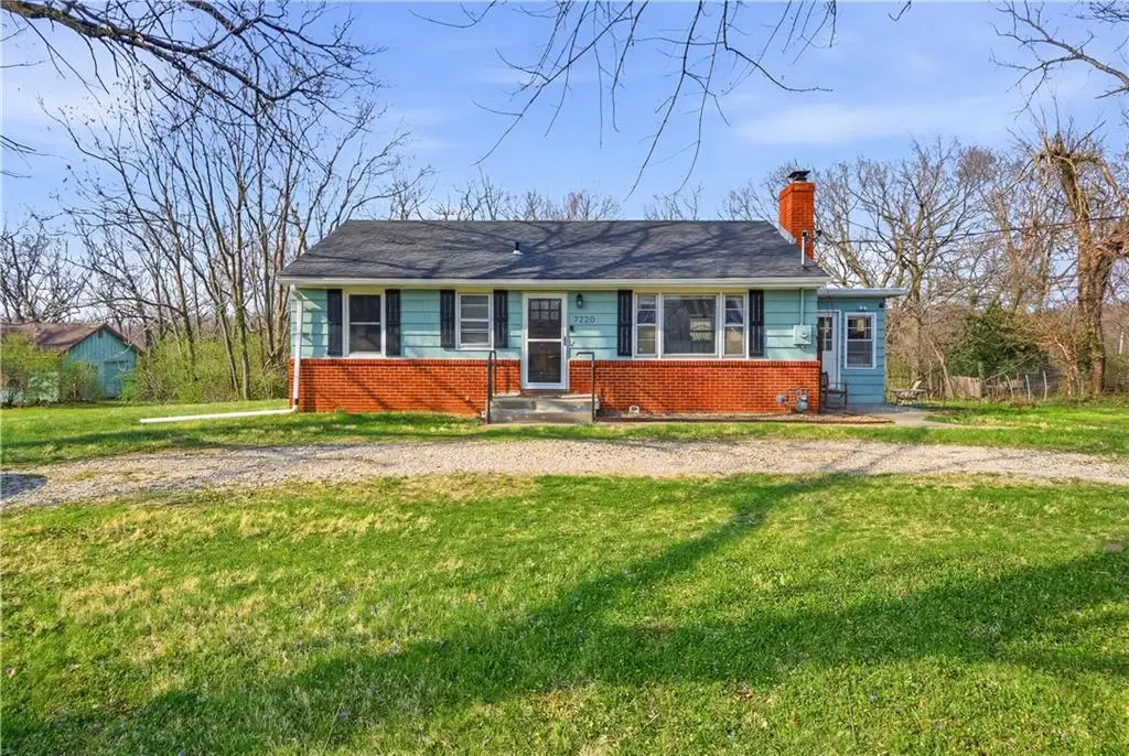 7720 E 70th Terrace, Kansas City, MO 64133 - #1