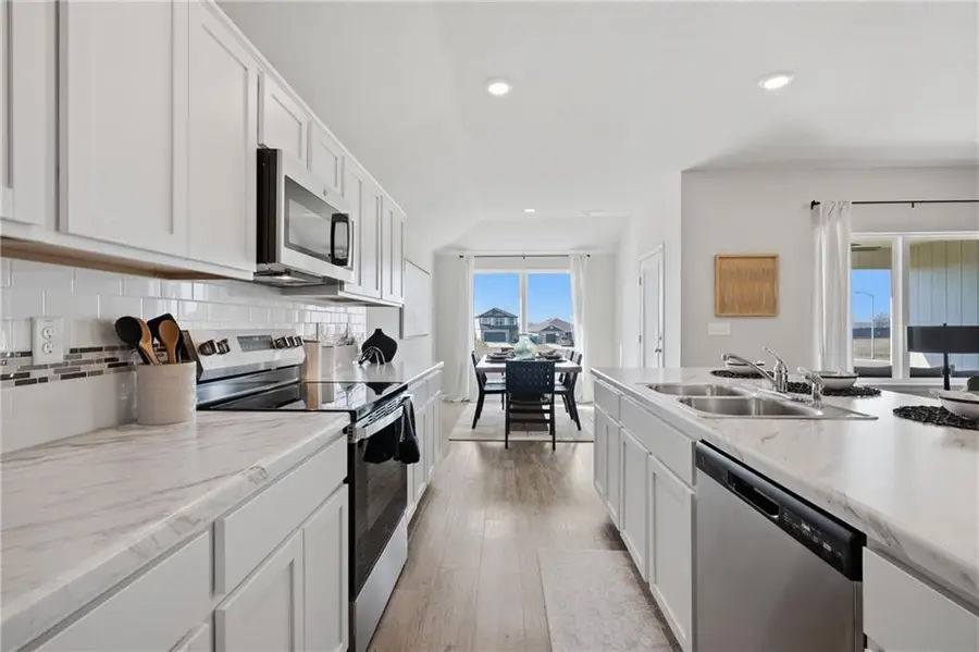 613 W Fountain Street, Gardner, KS 66030 - #3