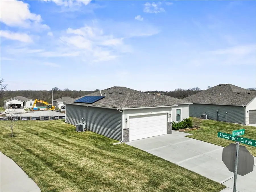2104 Crestview Place, Raymore, MO 64083 - #2