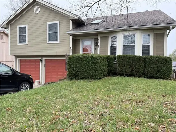 7521 N Stark Avenue, Kansas City, MO 64158