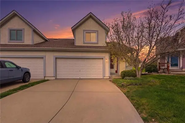 8205 NW Bradford Court, Kansas City, MO 64151