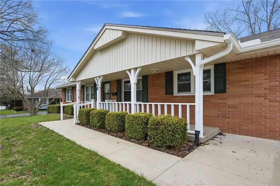206 NW Woodbine Avenue, Lees Summit, MO 64063 - #3