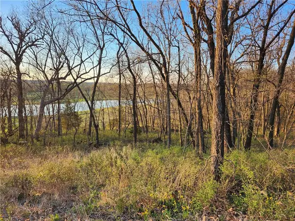 9 Kice Court, Linn Valley, KS 66040