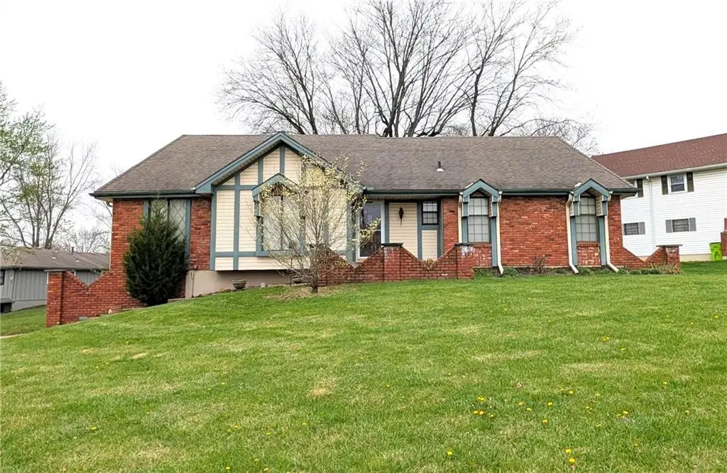 104 London Way, Belton, MO 64012 - #1