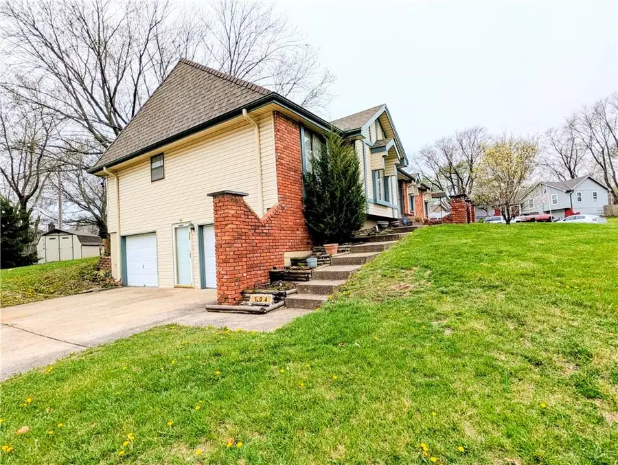 104 London Way, Belton, MO 64012 - #3