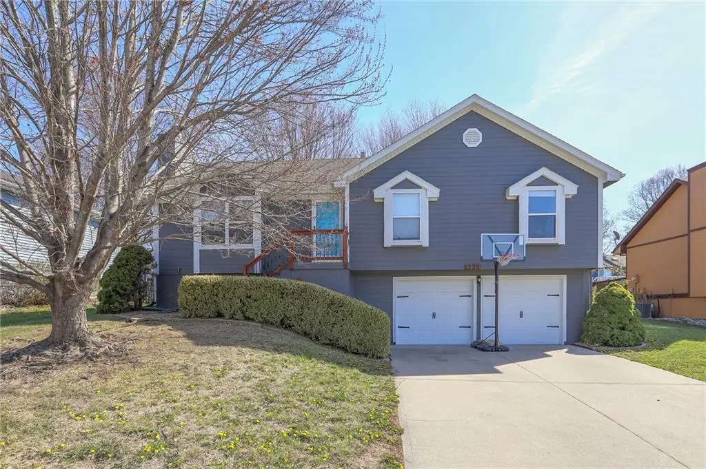 1229 Applewood Street, Lees Summit, MO 64086 - #1