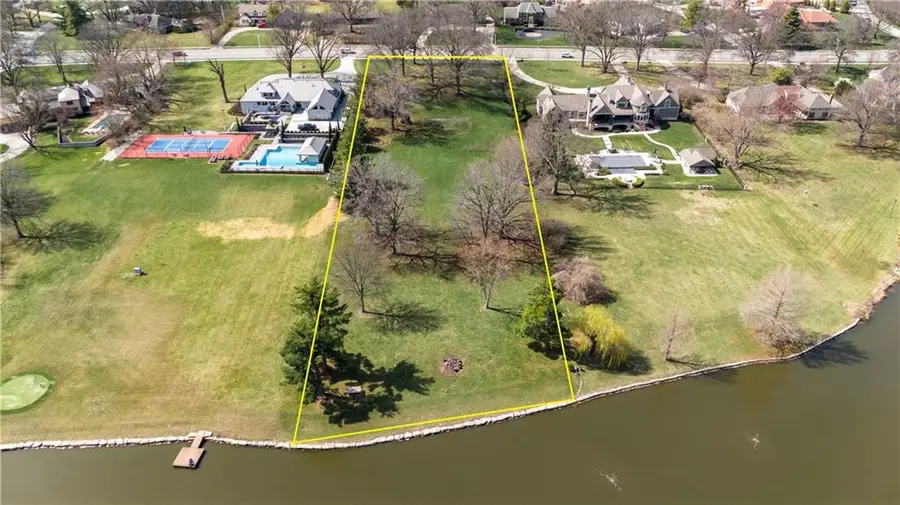 8801 Mission Road, Leawood, KS 66206 - #2