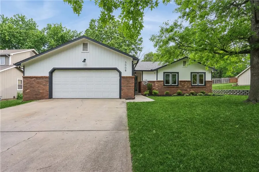 3008 W 28th Street, Lawrence, KS 66047 - #2