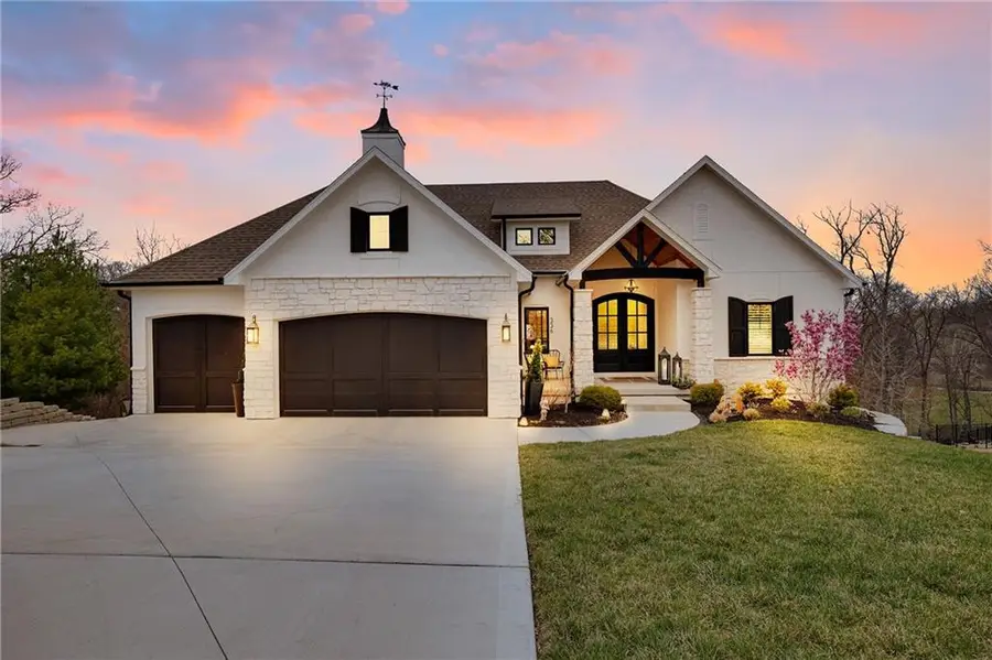 336 Thoreau Circle, Lees Summit, MO 64081 - #2