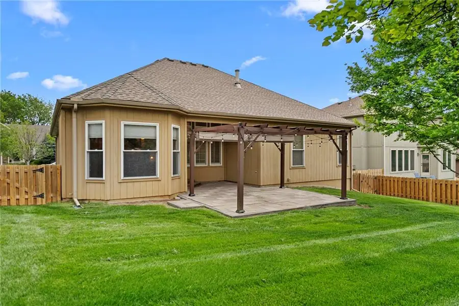 10974 S Barker Road, Olathe, KS 66061 - #3