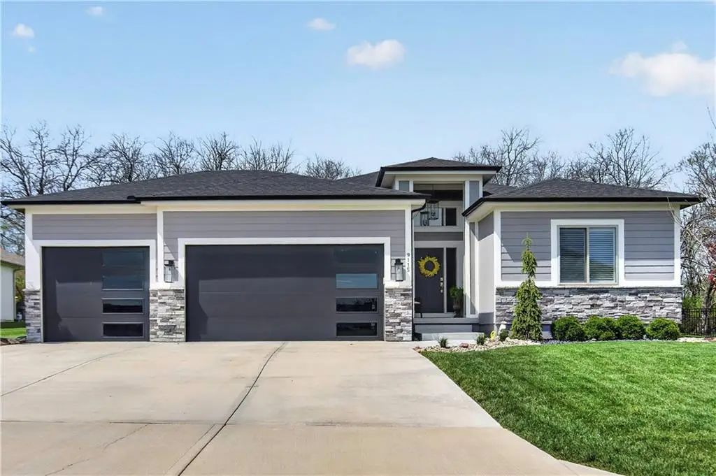 9115 SW 12th Street, Lees Summit, MO 64064 - #1