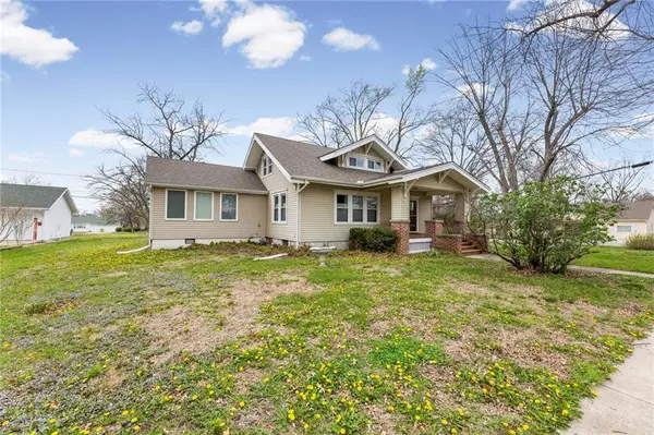 602 Oak Street, Wellsville, KS 66092