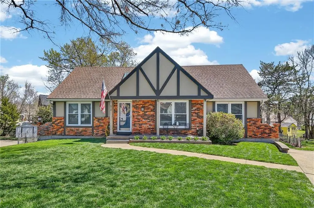 412 S Normandy Drive, Olathe, KS 66061 - #1