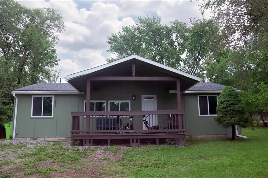 16107 Eastern Avenue, Belton, MO 64012 - #2