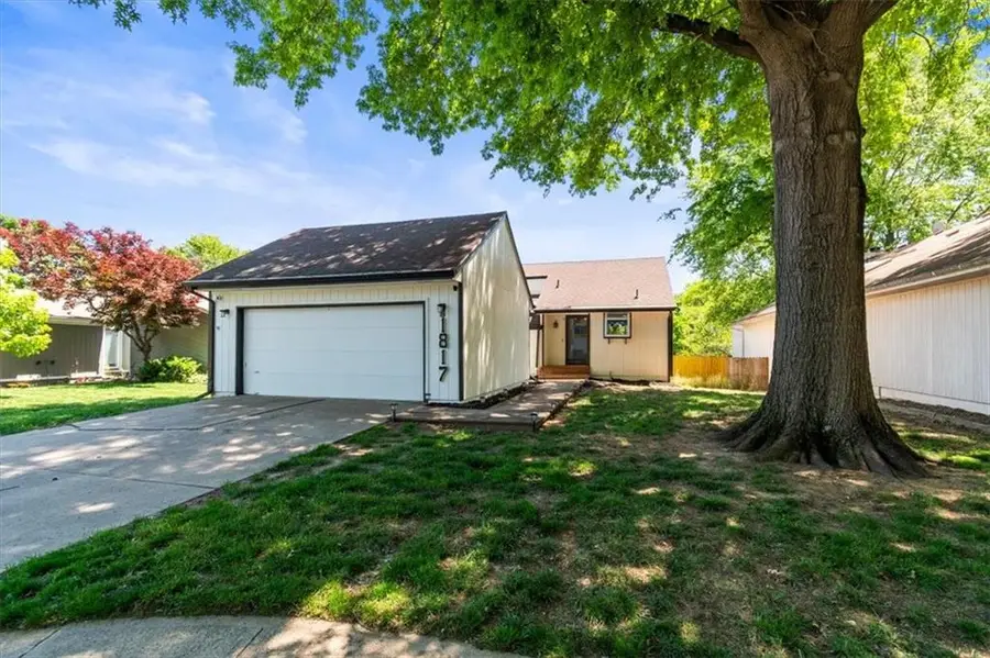 1817 NE Gatewood Drive, Lees Summit, MO 64086 - #2