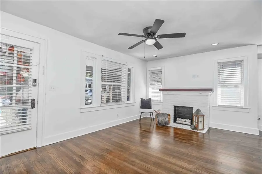 5528 Woodland Avenue, Kansas City, MO 64110 - #2