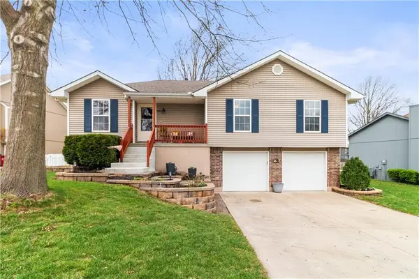 2337 Overbrook Drive, Blue Springs, MO 64029