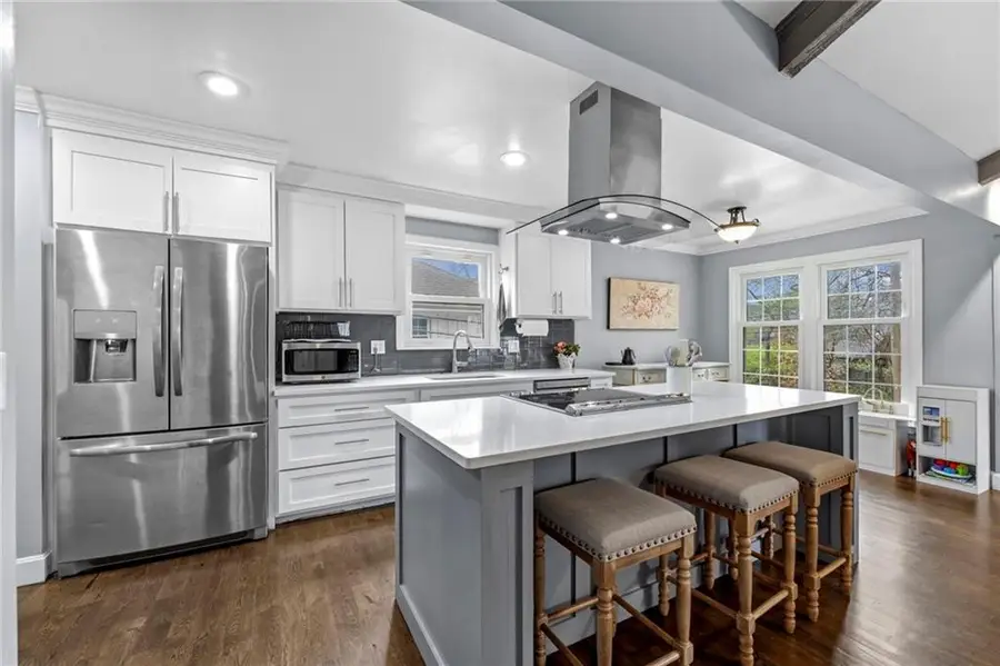 10014 Rosehill Road, Lenexa, KS 66215 - #2