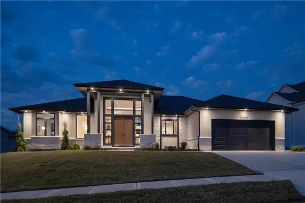 2270 NW Palisades Drive, Riverside, MO 64150