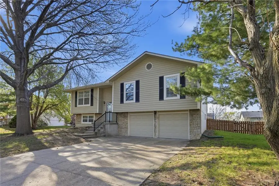 503 Broadway Street, Grain Valley, MO 64029 - #2