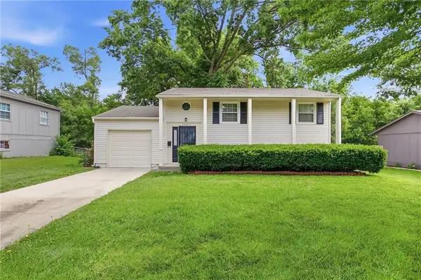10015 Kessler Street, Overland Park, KS 66212