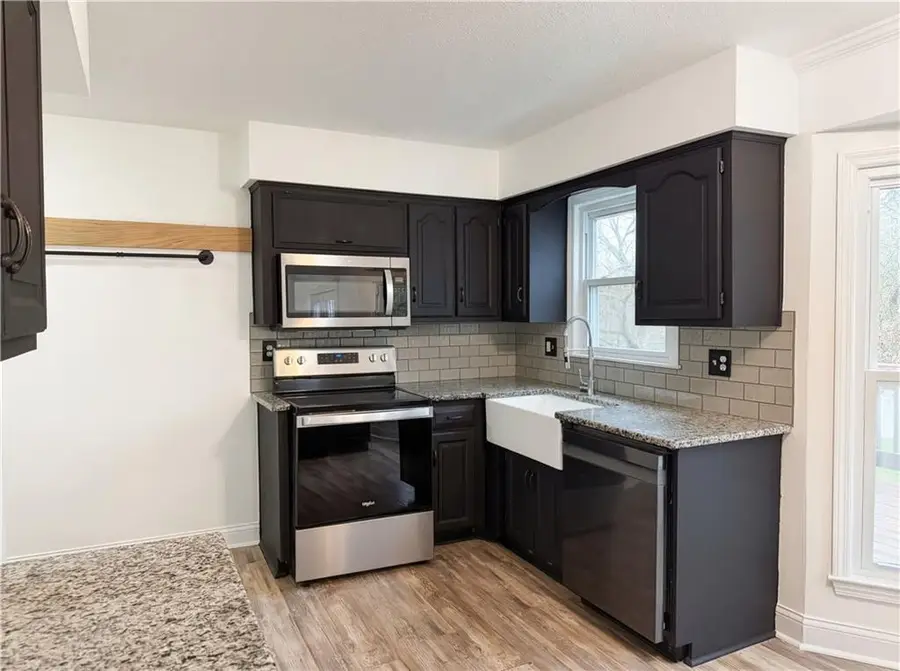 3345 Lake Shore Drive, Blue Springs, MO 64014 - #2