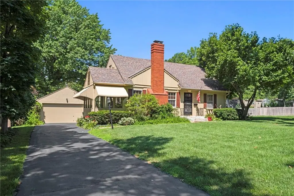 5324 Fairway Road, Fairway, KS 66205 - #1