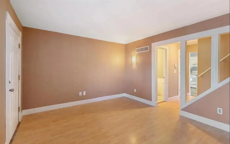 10021 W 52nd Street, Merriam, KS 66203 - #3