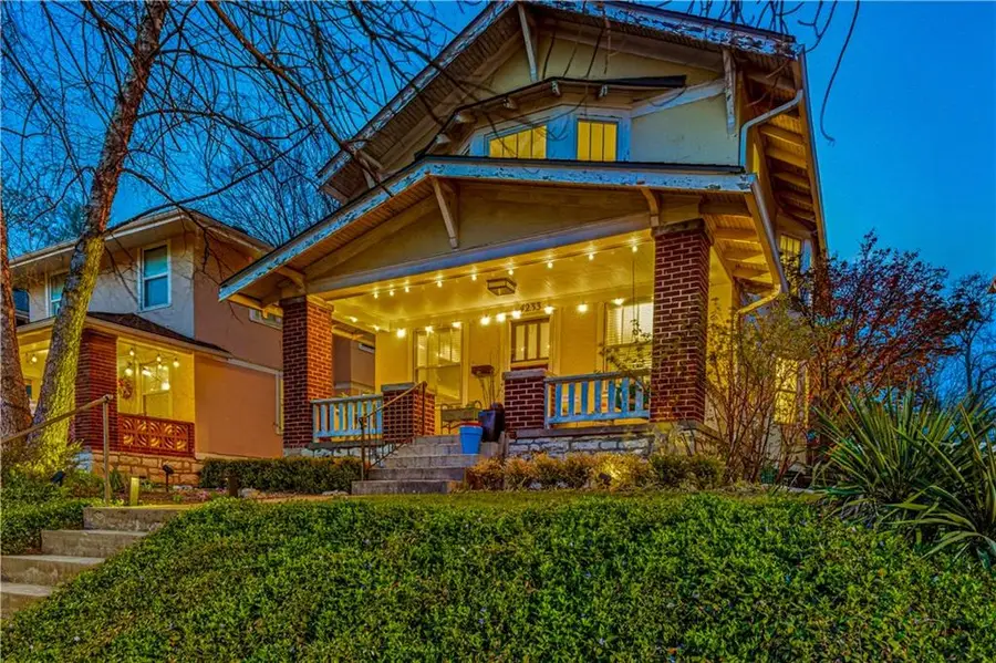 4233 Mercier Street, Kansas City, MO 64111 - #3