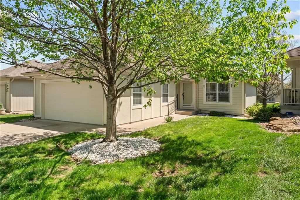 5233 Downey Avenue, Independence, MO 64055 - #1