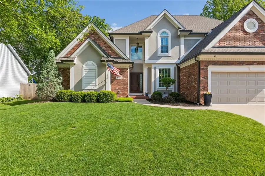 6704 NW Monticello Drive, Parkville, MO 64152 - #2