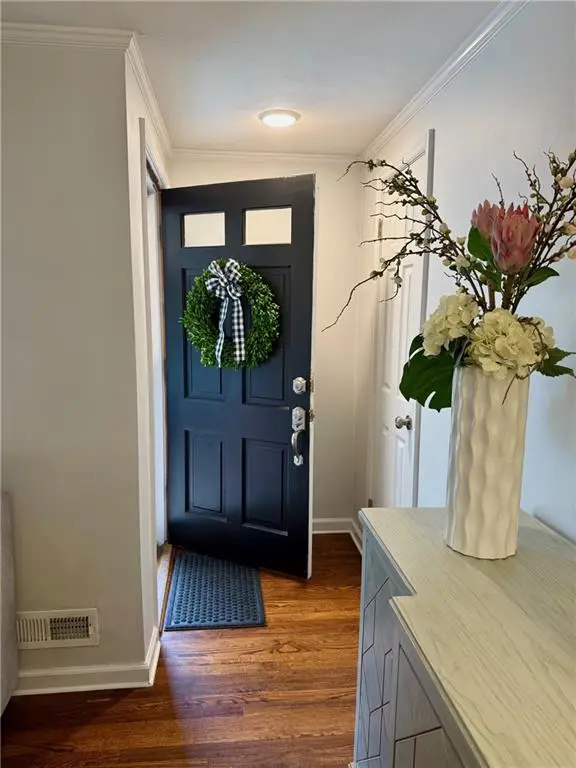 5709 W 78th Street, Prairie Village, KS 66208 - #3