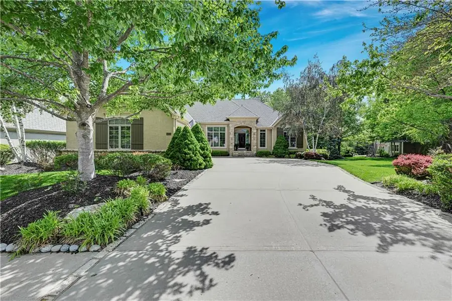 16719 S Country Club Drive, Loch Lloyd, MO 64012 - #2