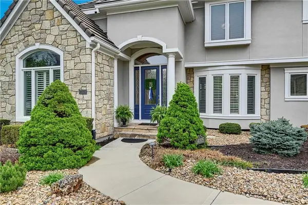 14105 Belinder Street, Leawood, KS 66224
