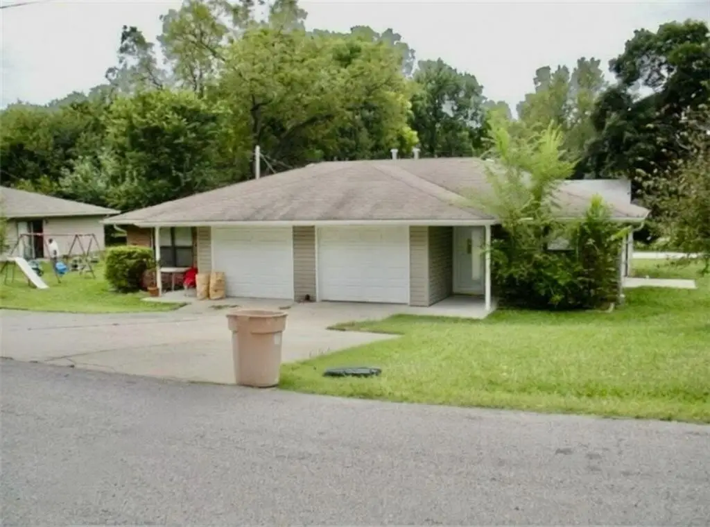 11505 E 24th Street S, Independence, MO 64052 - #1