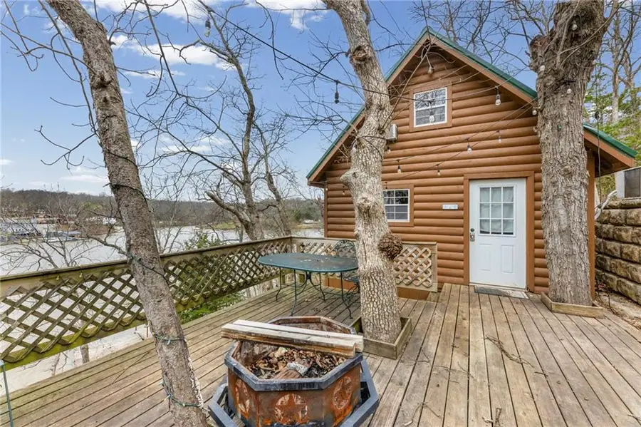 61 N Lakeview Road, Mapleton, KS 66754 - #2