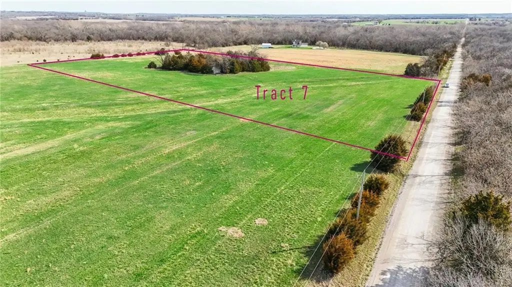 0002 N 1 Road, Baldwin City, KS 66006 - #1