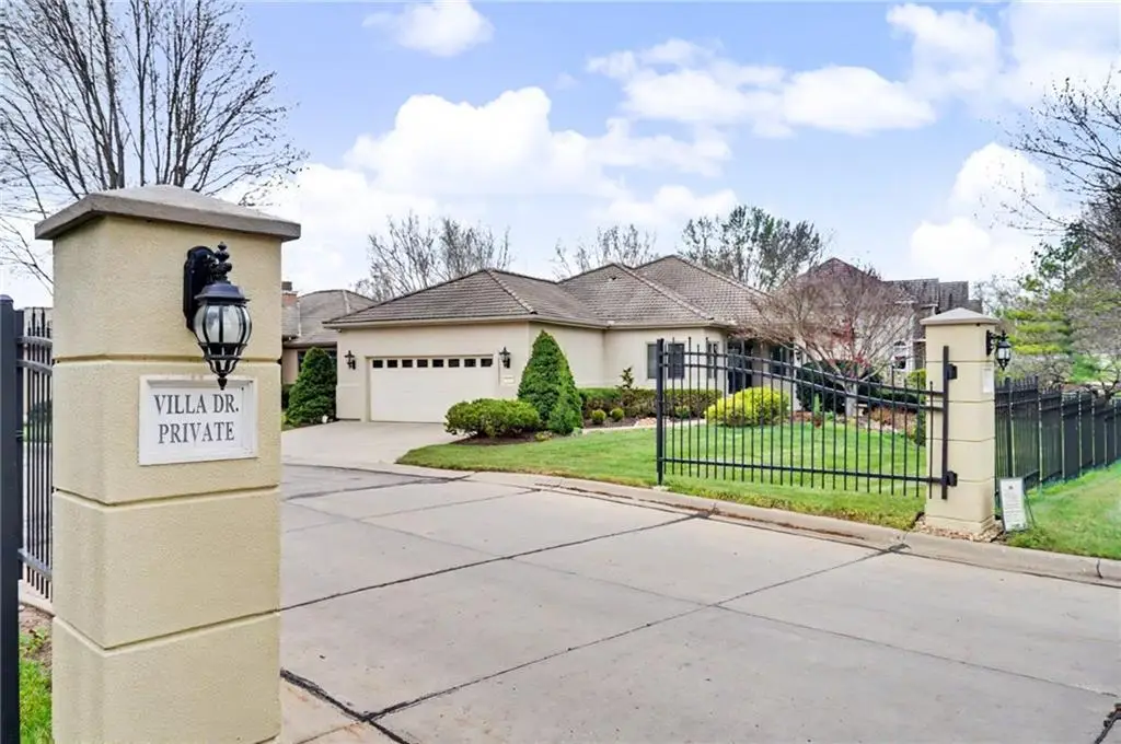 5727 Villa Drive, Lawrence, KS 66047 - #1