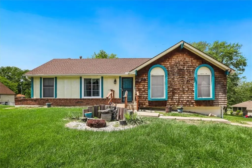 8922 Tennessee Avenue, Kansas City, MO 64138 - #1