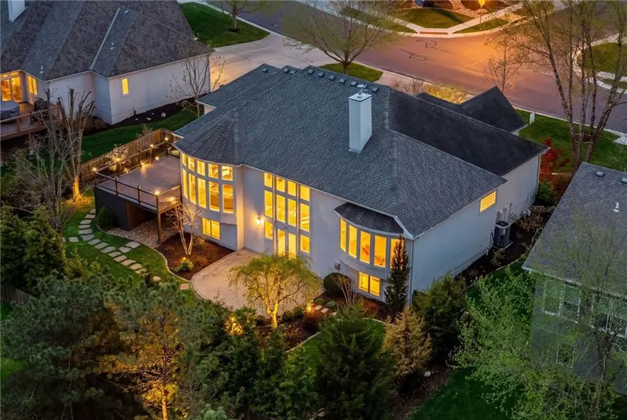 15617 Pawnee Street, Overland Park, KS 66224 - #3